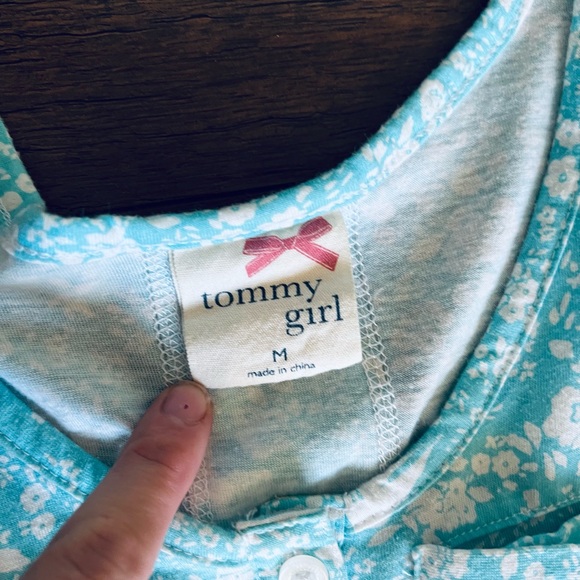 Tommy Girl Flowing Light Weight Nautical Tank Top with Bow Detail & Sailboats - Picture 5 of 7